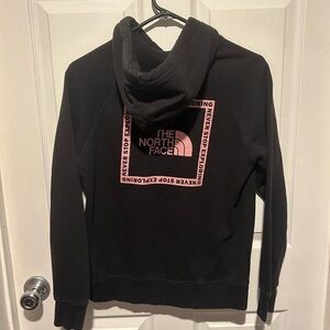 North face hoodie size small